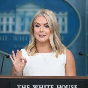 Casa Albă neagă că Donald Trump favorizează Rusia în discuțiile pentru pacea în Ucraina: „Complet eronat”